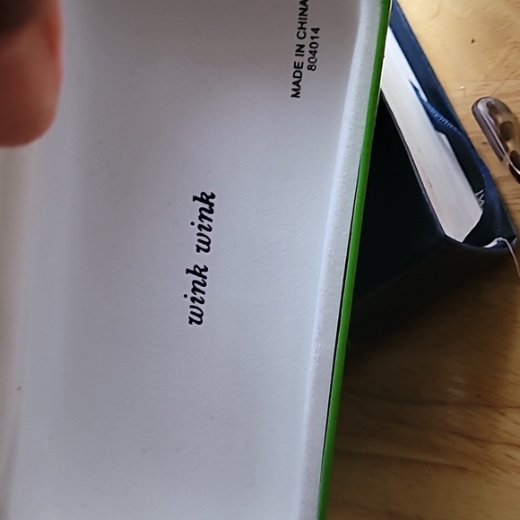 Kate Spade Sunglasses with Case - Picture 8 of 9